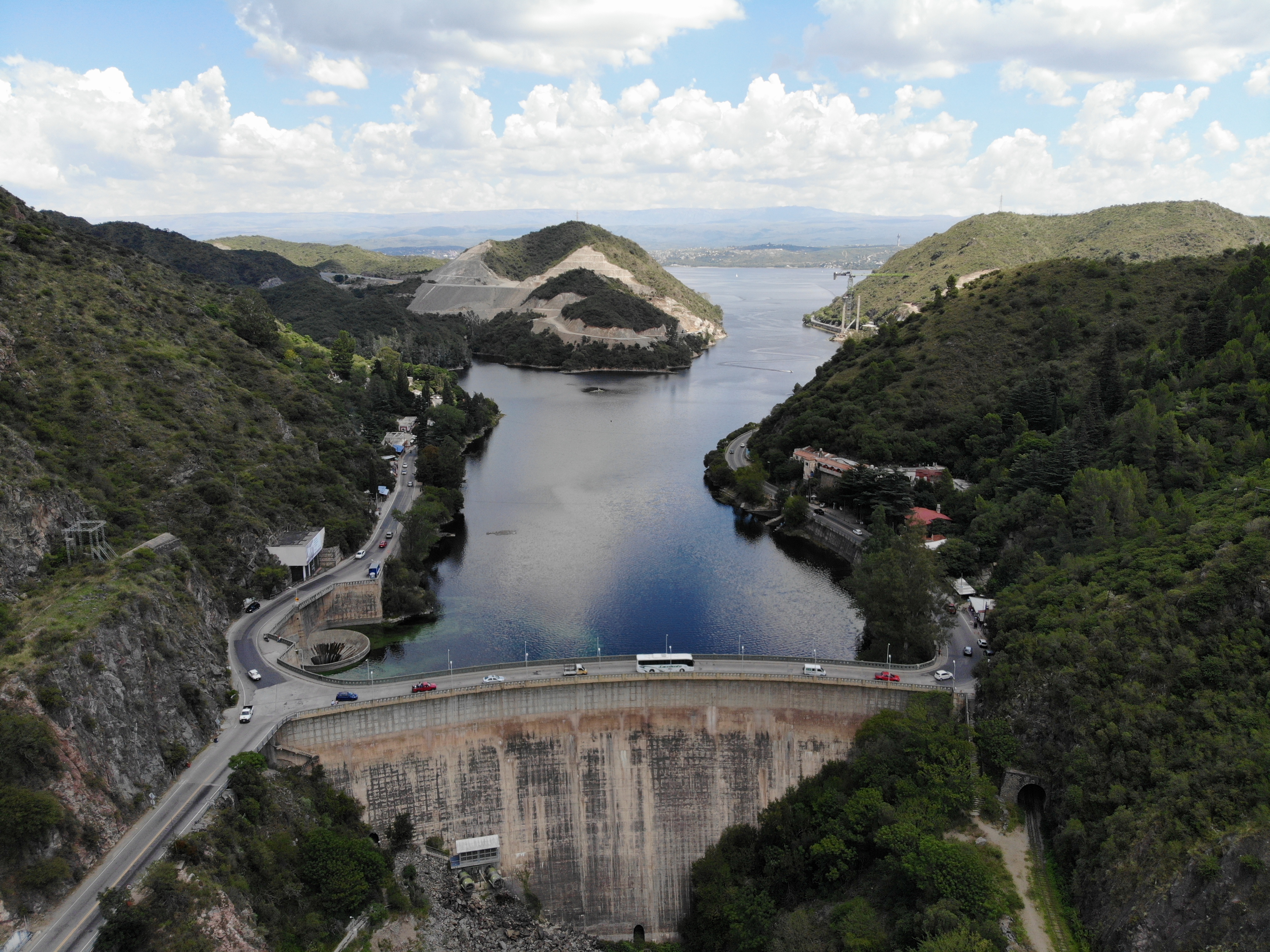 San Roque Dam, Argentina (Video)